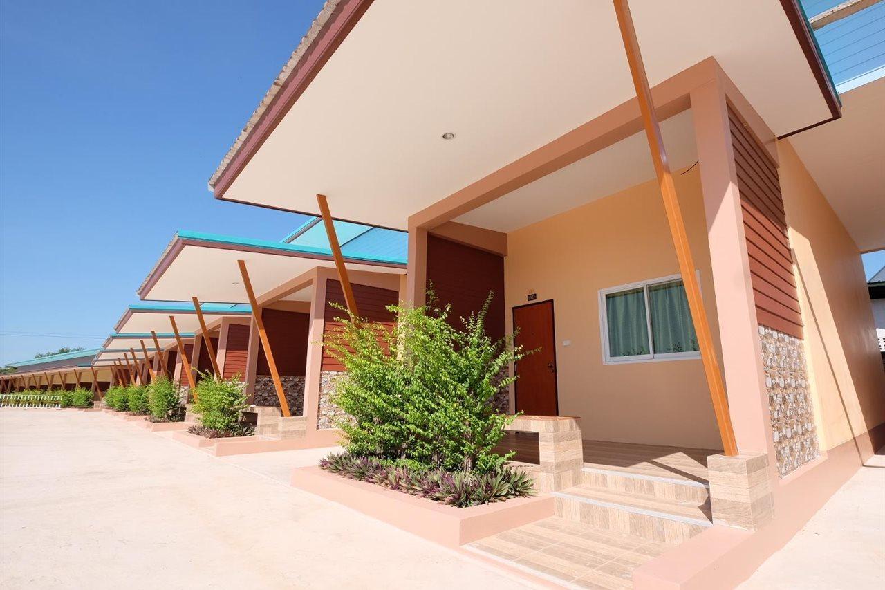 Prakaithong Hotel Amphoe Sawang Daen Din Exterior foto