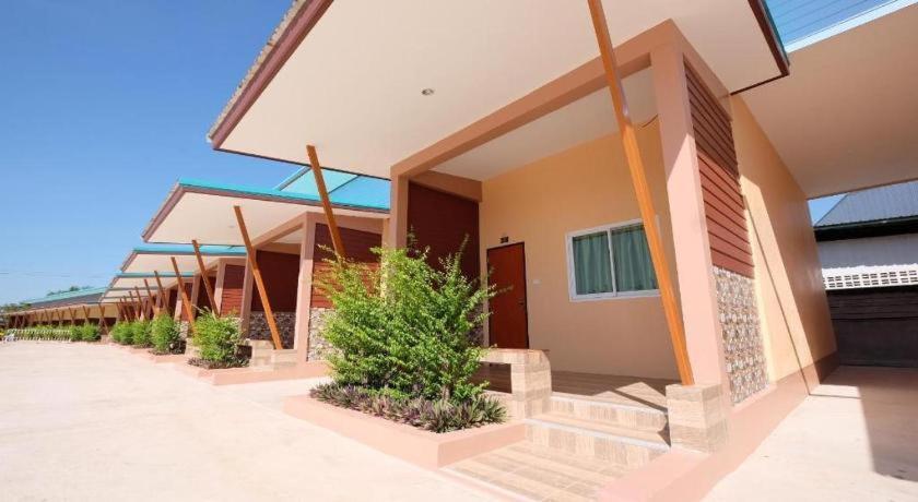 Prakaithong Hotel Amphoe Sawang Daen Din Exterior foto